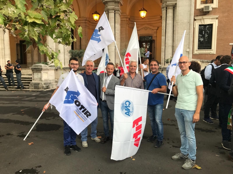 Manifestazione contro caro pedaggi A24: presente anche Assotir