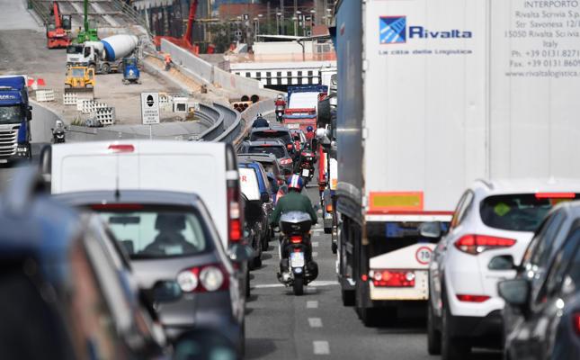 Crollo Morandi: l'autotrasporto perde 2 milioni di euro al giorno