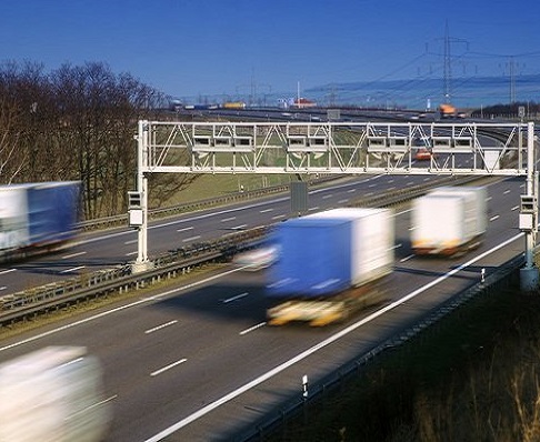 Germania esonera il metano dal pedaggio camion