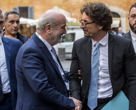 Toninelli: «Sosterremo il porto di Genova anche finanziariamente»