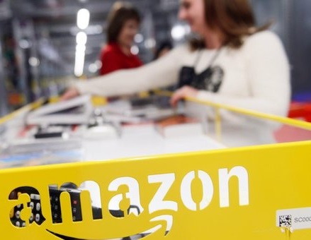 Amazon aumenta il salario minimo negli Stati Uniti a 15 dollari l'ora