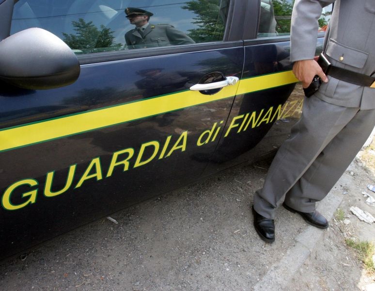 Lucca: sequestrati oltre 63mila litri di gasolio di contrabbando