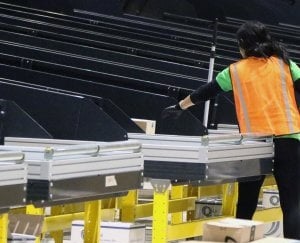 Black Friday, i lavoratori Amazon minacciano sciopero