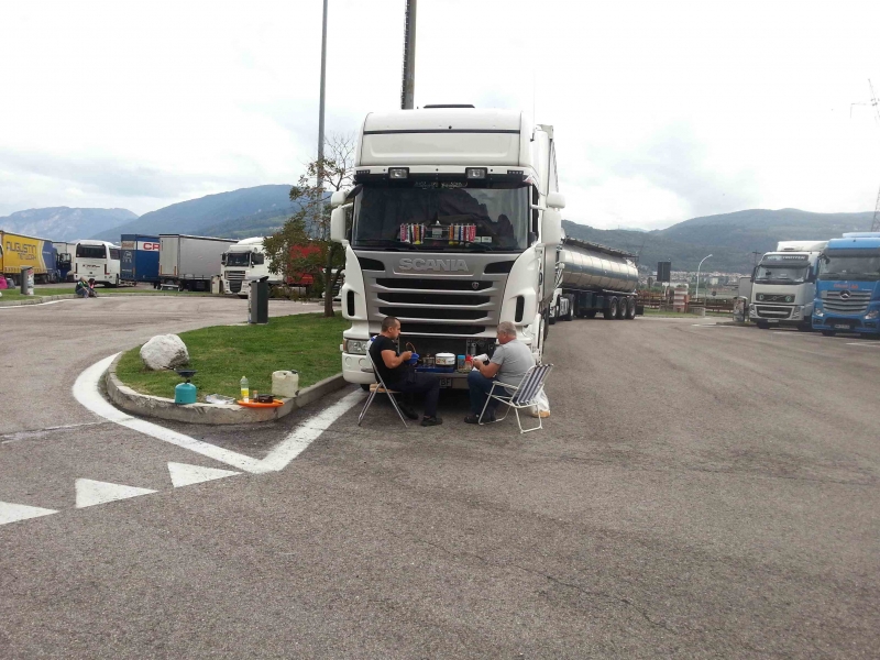 Aree di sosta sicure per i camion: l'Italia multata dall'Europa