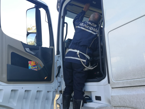 Sicurezza stradale a Bologna, i risultati dei controlli ai mezzi pesanti