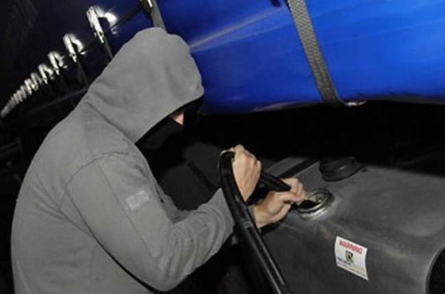 Ruba gasolio da una logistica a Settala: 70enne arrestato