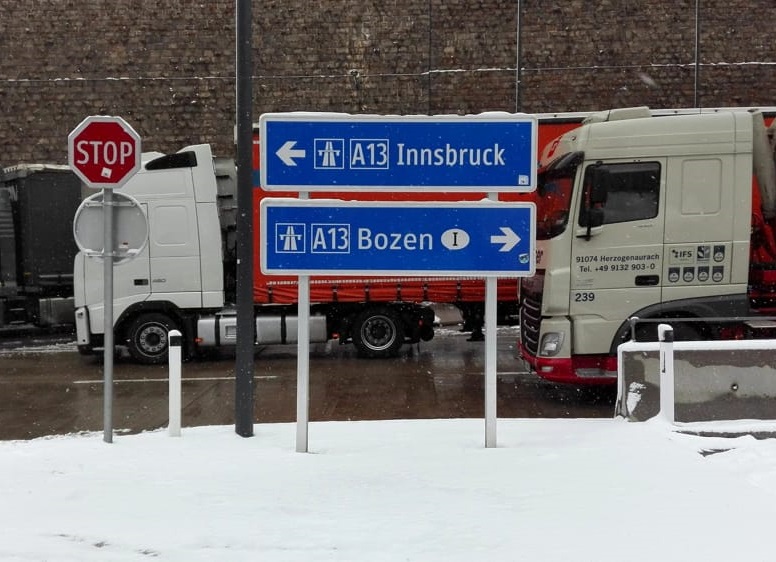 Tir vietati in Tirolo, anche la Camera di Commercio dice no