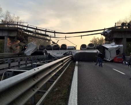 Tragedia di Annone: maxi tir ''scagionato'' per il crollo del cavalcavia