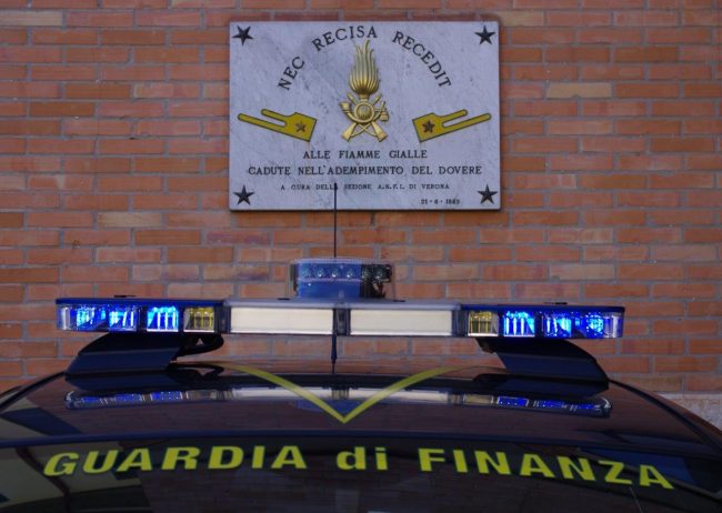 Contrabbandano 26.000 litri di gasolio