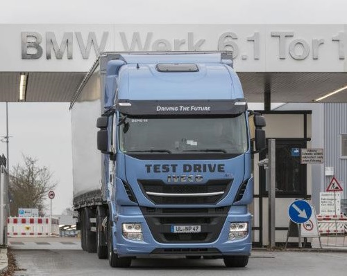 Dhl Freight, camion a gas anche col mega-trailer