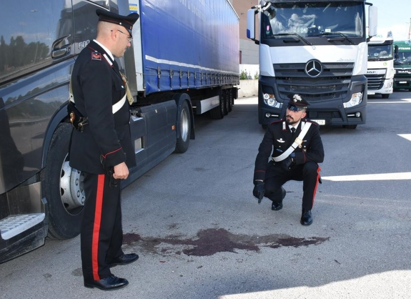 Pavese: rissa fra camionisti finisce a sprangate, in coma un 57enne