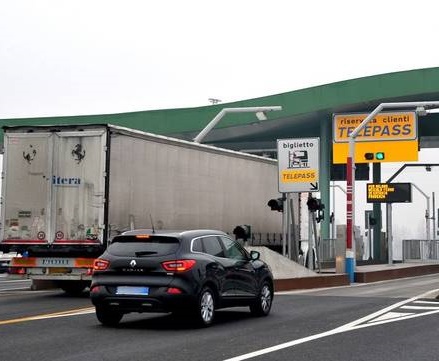 Riduzione compensate dei pedaggi autostradali: definite le percentuali di sconto del 2018