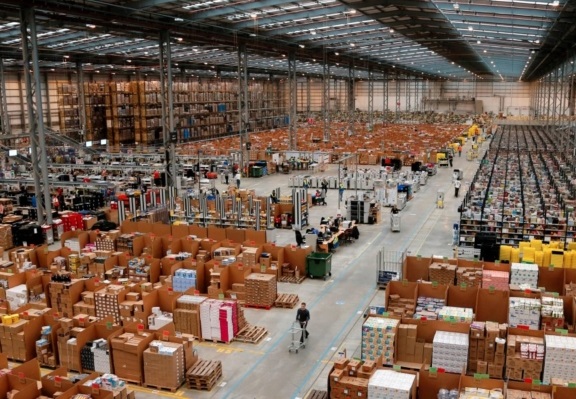 Amazon apre un nuovo centro di smistamento a Verona