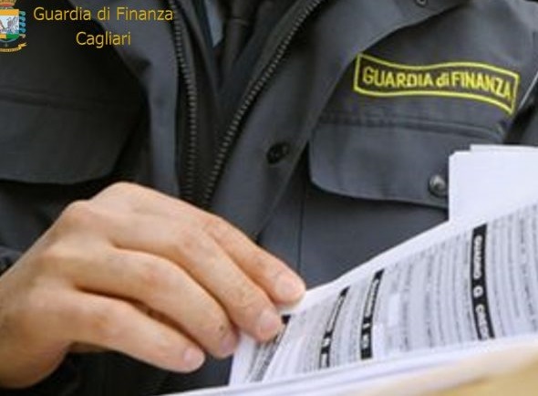 Incassi non dichiarati per 300mila euro, nei guai una ditta di trasporto merci sarda