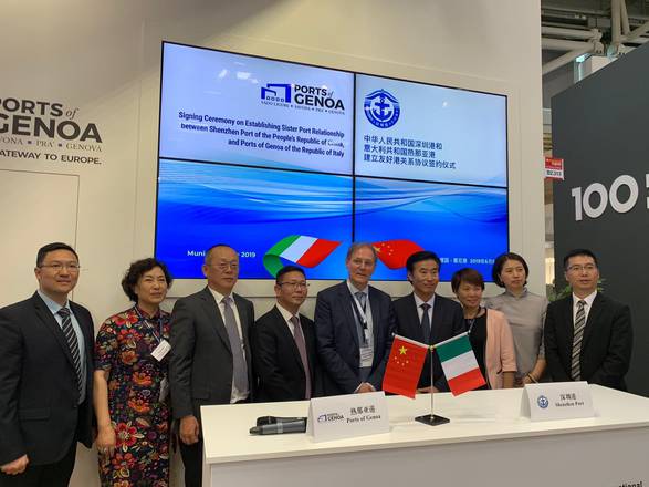 Genova firma l'accordo con il porto di Shenzhen