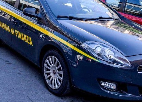 Genova, in un container 4 tonnellate di farmaci contraffatti