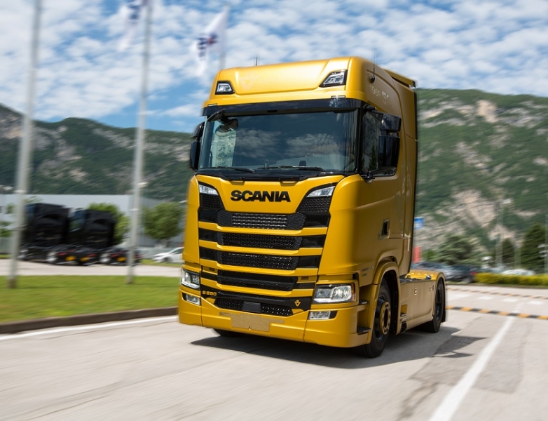 Scania presenta V8 Anniversary, l'edizione limitata per celebrare i 50 anni del motore V8