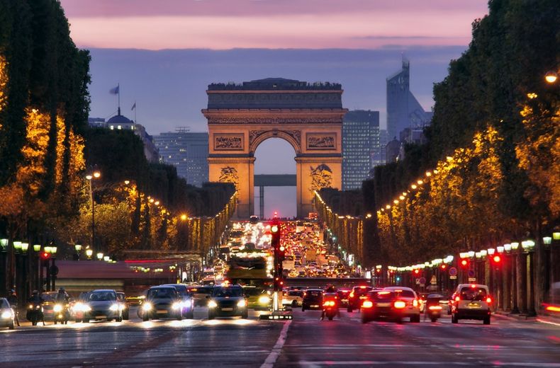 Francia, dal 1 luglio 2019 divieto circolazione a Parigi con vignetta 4 Crit'Air