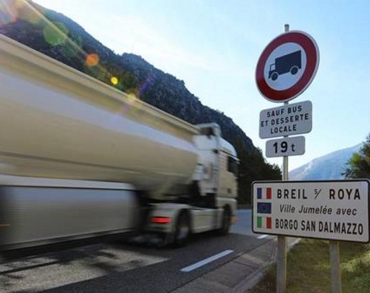 Valle Roja: permane il divieto della vergogna