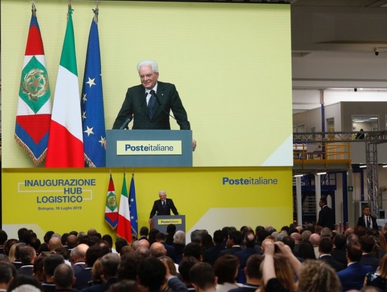 Mattarella all'interporto di Bologna inaugura il nuovo hub delle Poste