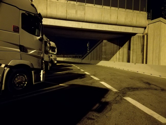 Lo struggente messaggio del camionista rimasto orfano da bambino del papà morto sul Tir