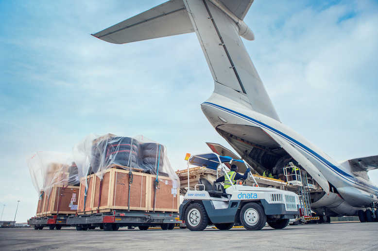 Cargo aereo in calo per l'ottavo mese consecutivo