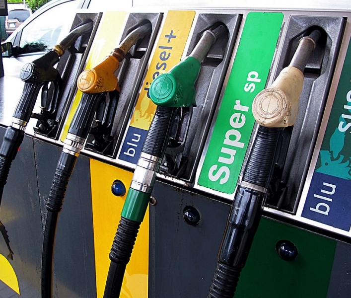 Balzo petrolio: rischio gravi ripercussioni sull'aumento del gasolio per l'autotrasporto