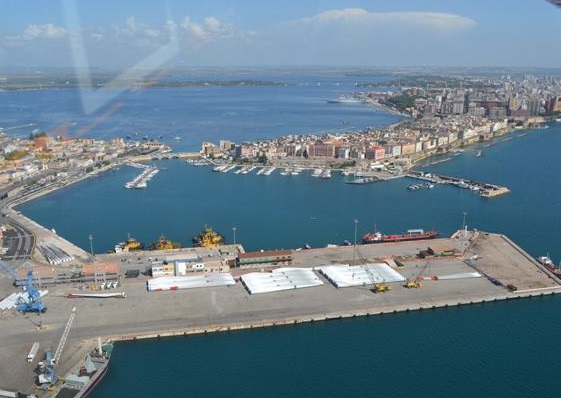 Taranto, arrivano anche i cinesi