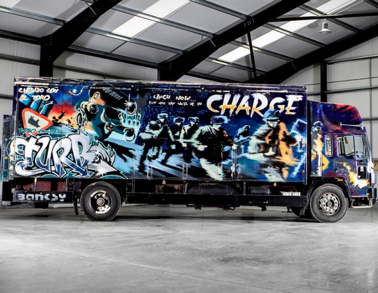 In vendita il camion firmato da Banksy