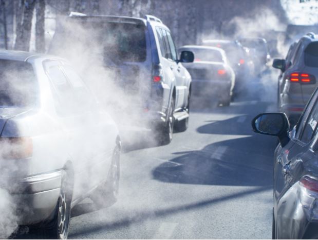 Emissioni inquinanti: la politica delle restrizioni non aiuta a ridurre l'inquinamento atmosferico