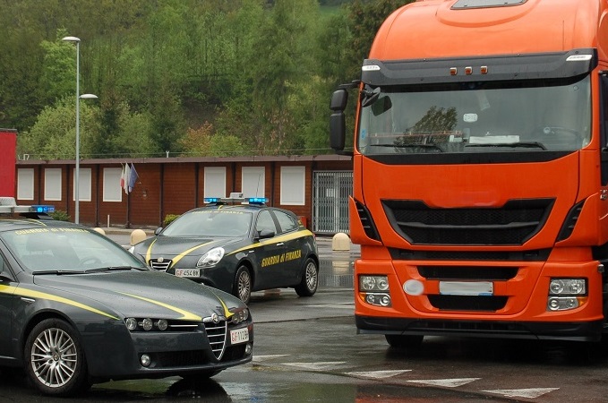 ''Corrieri fantasma'': Inps e Guardia di Finanza scoprono 14 lavoratori in nero e 60 irregolari