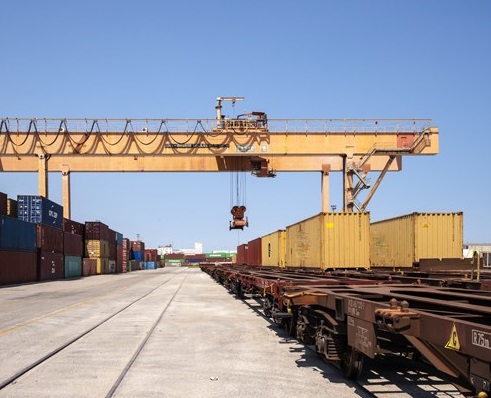 Ok Ue a 6 mln aiuti per merci da strada a treno in Emilia-Romagna