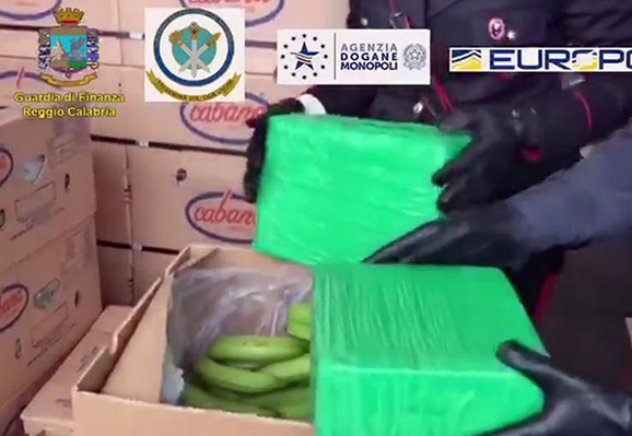 Gioia Tauro: una tonnellata di cocaina nascosta nel container