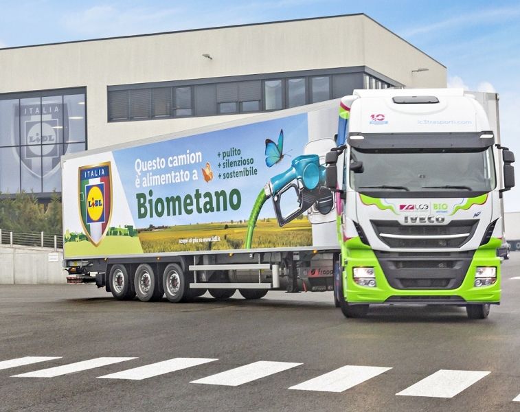 Svolta sostenibile nel trasporto pesante: Lidl, IVECO, LC3 ed Edison presentano i primi mezzi alimentati a biometano