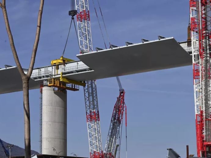 Nuovo ponte di Genova, completate quattordici pile su diciotto