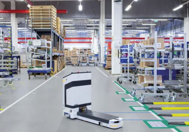 Bosch lancia ActiveShuttle, il sistema di trasporto autonomo completamente automatizzato per la logistica
