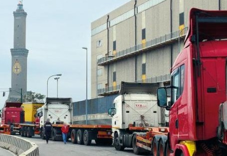 Porto, rivoluzione viabilità a Genova: 5mila tir avranno strade dedicate