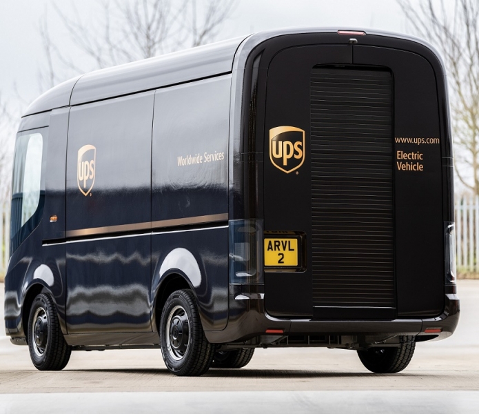 UPS acquista 10.000 veicoli elettrici