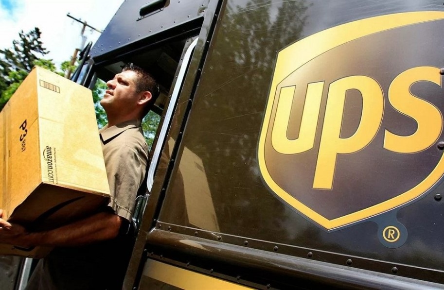 UPS facilita l'esportazione per le piccole imprese e gli e-tailer italiani