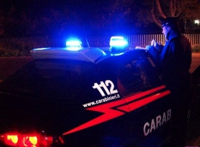 Rubano 5mila litri di gasolio dai tir parcheggiati: due denunciati