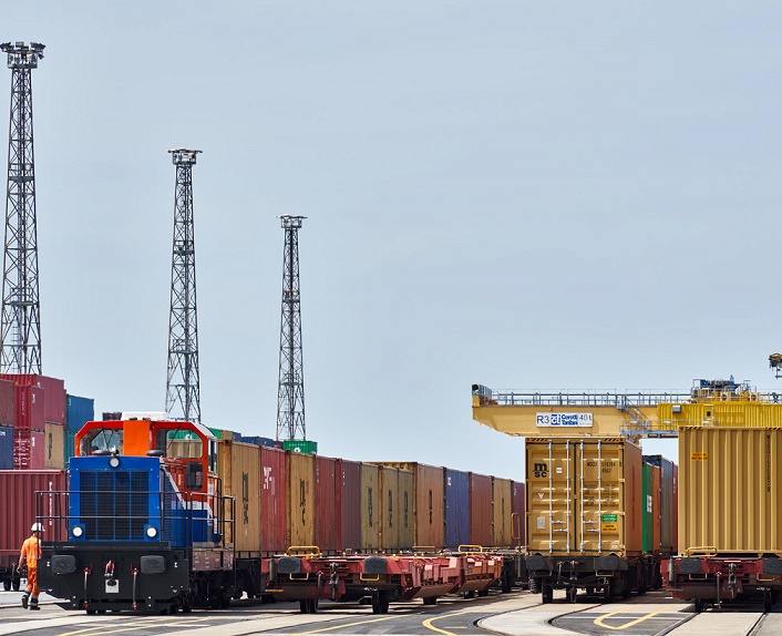 Porto di Trieste: record storico per i container