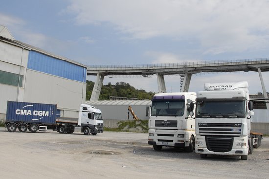 Chiude autoparco di Campi, manca alternativa per i camion a Genova