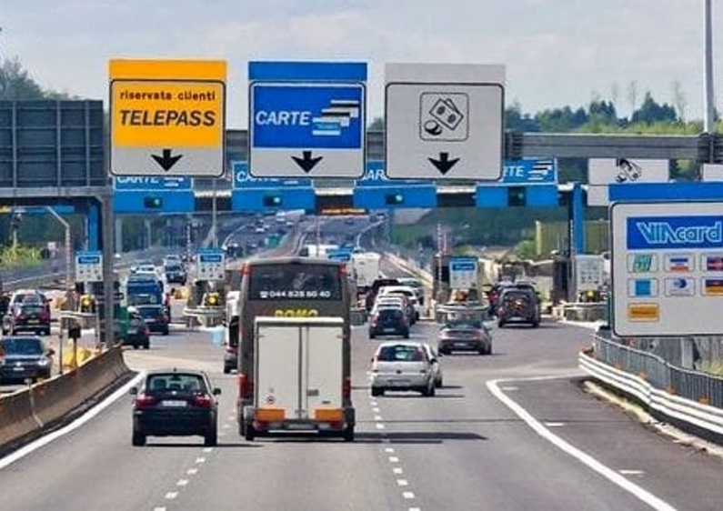 Pedaggio gratis per gli autotrasportatori in tutta la Sicilia