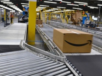Amazon, tre sindacati internazionali scrivono ai dipendenti in tutto il mondo