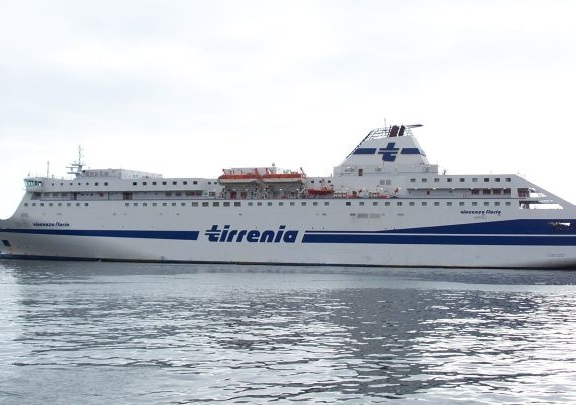 Tirrenia, Mit e Mise: adottare entro 24 ore atti necessari a sbloccare navi