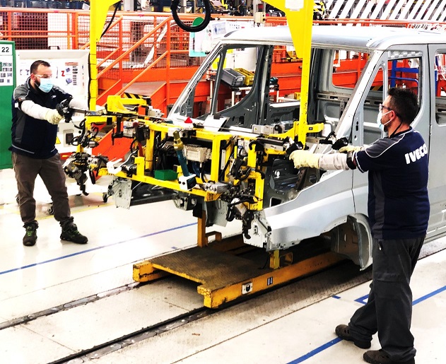 IVECO annuncia la ripresa della produzione nei suoi stabilimenti in Italia e Spagna