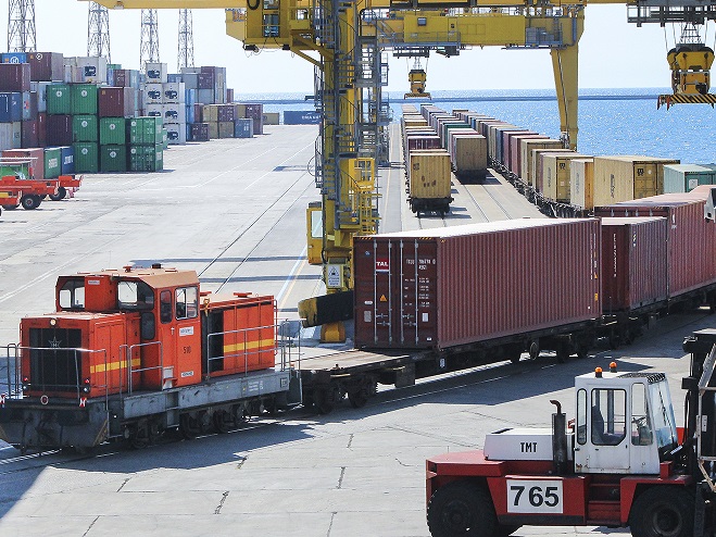 Commissione UE approva 9 milioni di aiuti per spostamento merci su ferrovia al porto di Genova