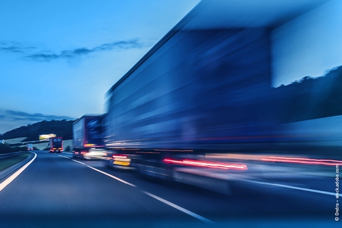 LogisticsHelps: TIMOCOM facilita l'accesso alla borsa carichi e magazzini