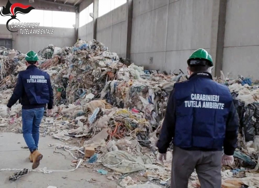 Traffico illecito di rifiuti, 9 arresti e oltre 700 mila euro sequestrati