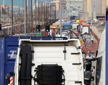 Giachino:''Il più importante porto italiano paralizzato dal traffico e dai gravi ritardi negli interventi dopo la caduta del Ponte Morandi''